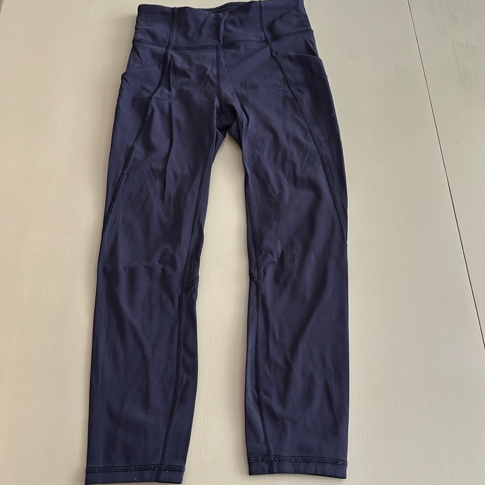 Lululemon Black Fast Free 25 inch Tight Size 4